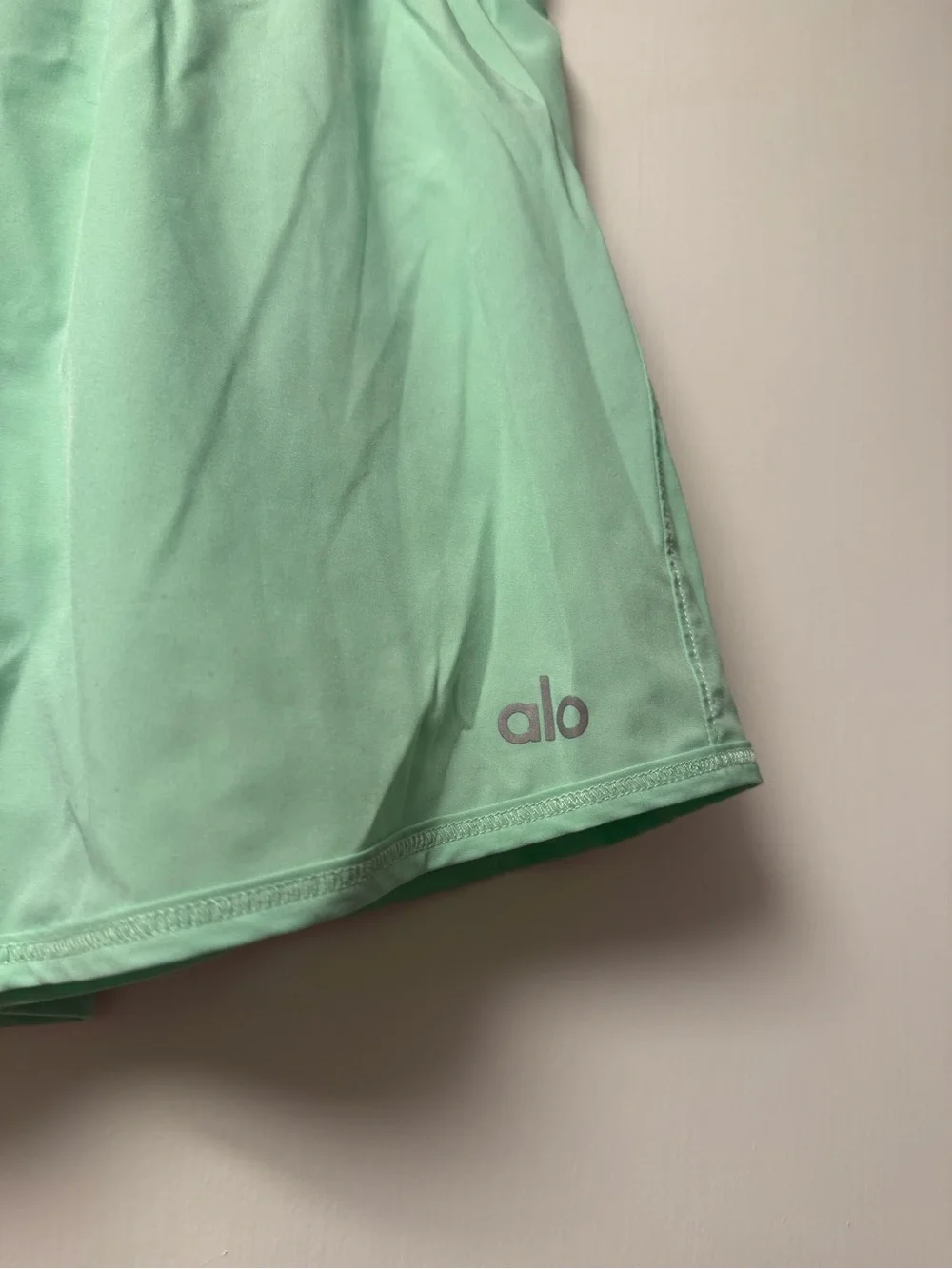 ALO Yoga Women’s ultra Mint Green Match Point Skirt Small